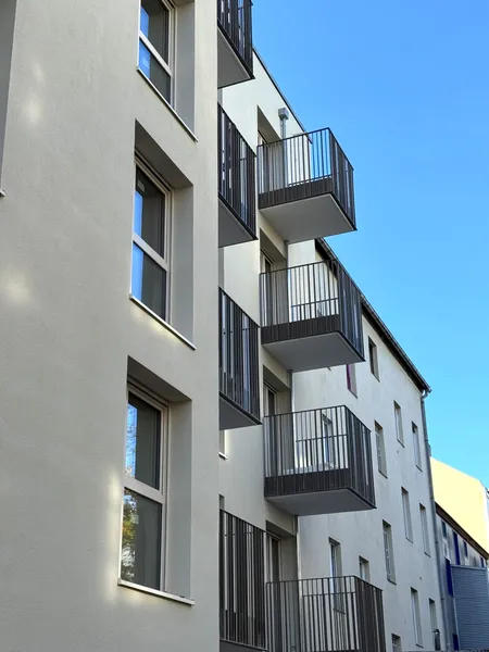 Single-Apartment mit Balkon – möbliert & direkt am S-Bahnhof — photo 1
